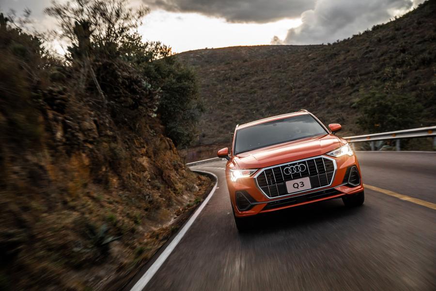  Audi Q3 35 TFSI S-Line 2020 года  (MX) (фото 5 из 40)